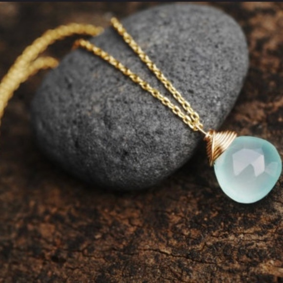 Farah Jewelry Jewelry - {Farah Jewelry}Simulated Aqua Chalcedony Necklace